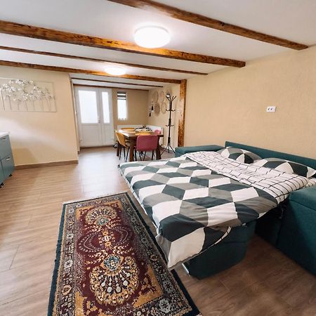 Ferienwohnung Yard Studio Rasnov Exterior foto