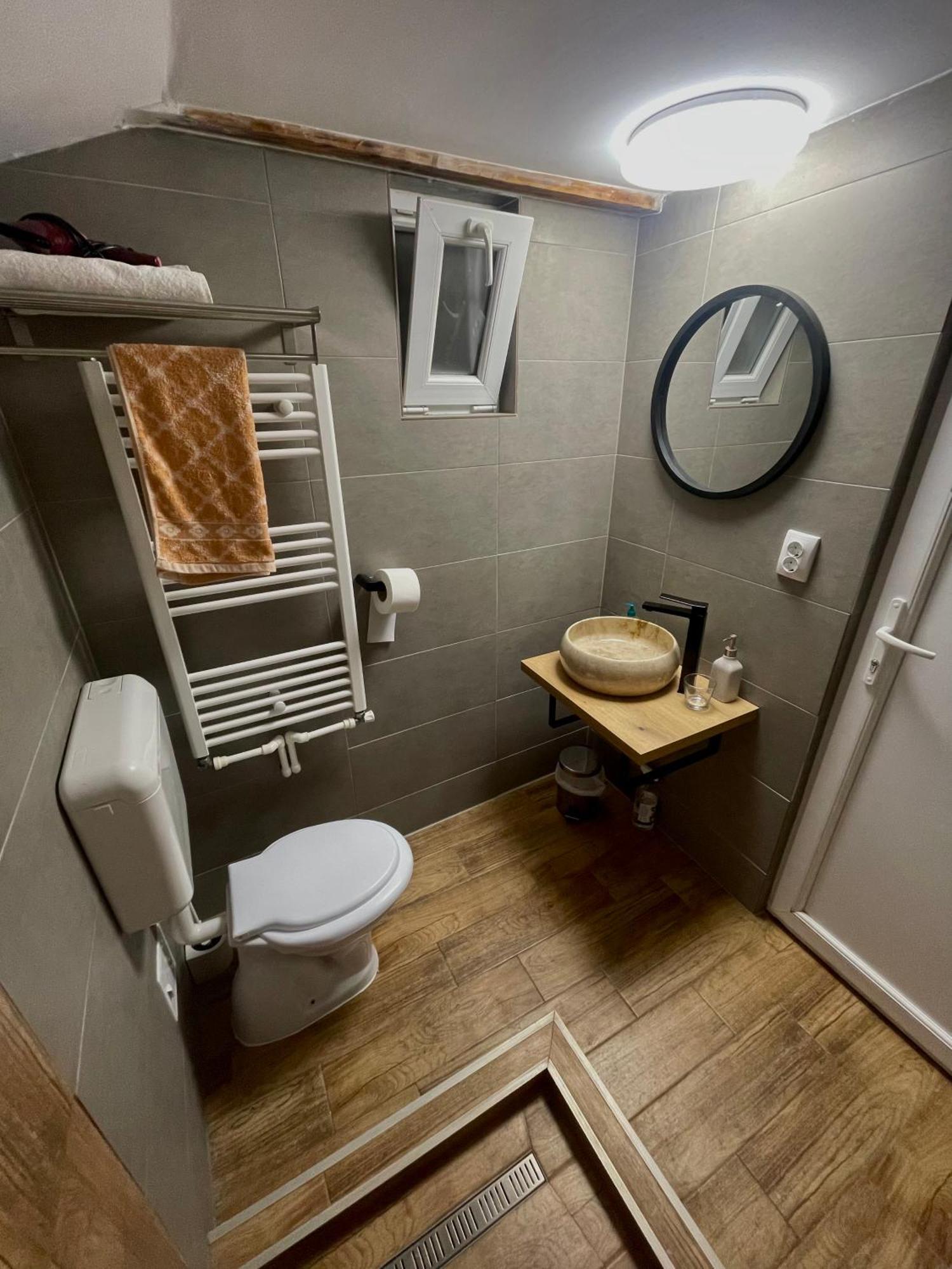 Ferienwohnung Yard Studio Rasnov Exterior foto