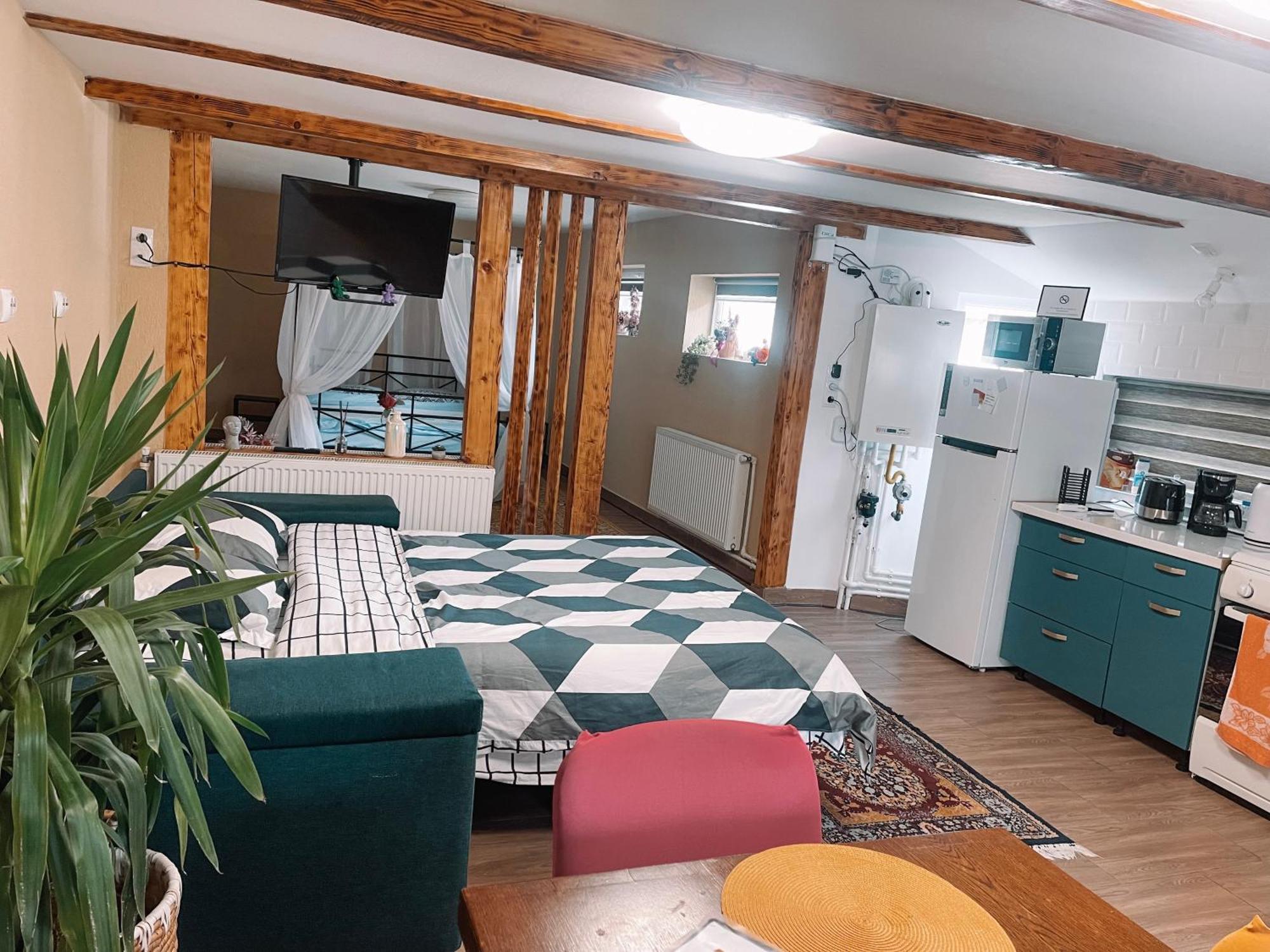 Ferienwohnung Yard Studio Rasnov Exterior foto